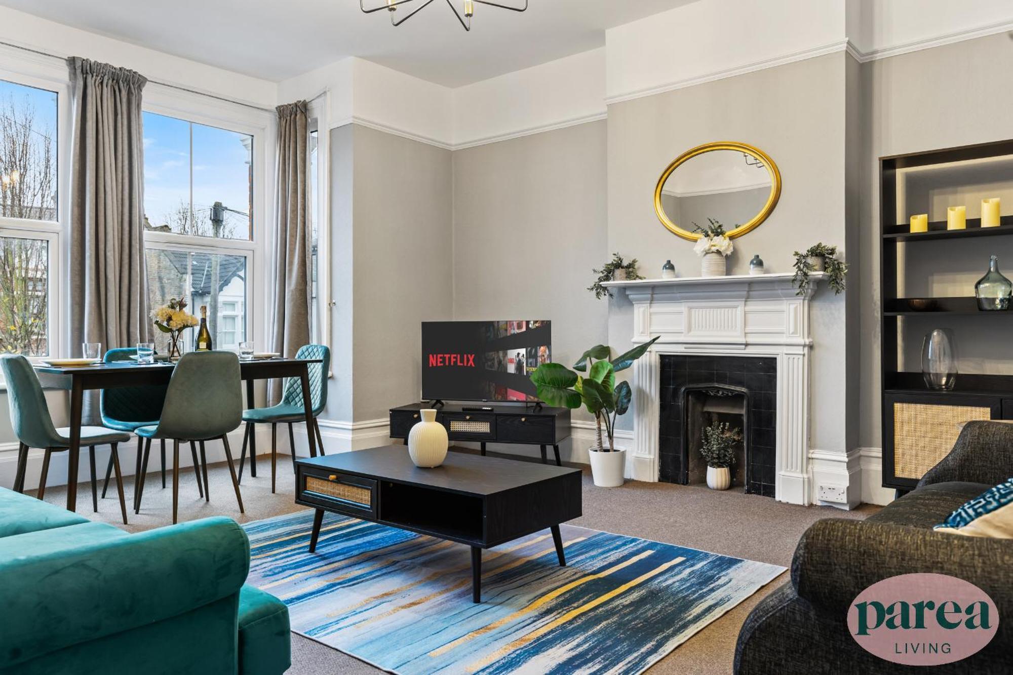 Parea Living - Leytonstone, 2-bedroom Serviced Apartment, Free Parking, Remote Working Apartament