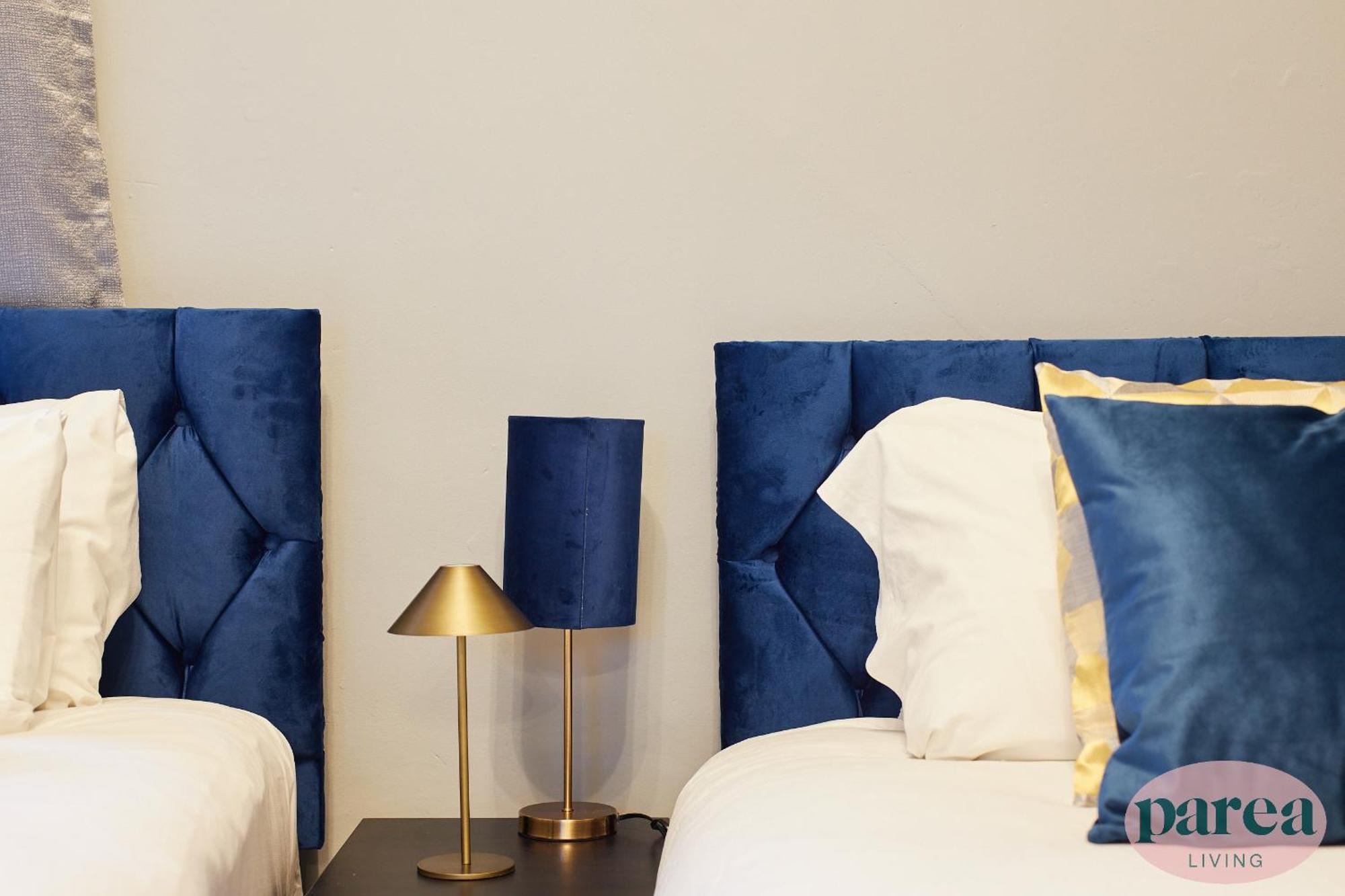 Parea Living - Leytonstone, 2-bedroom Serviced Apartment, Free Parking, Remote Working * Londra