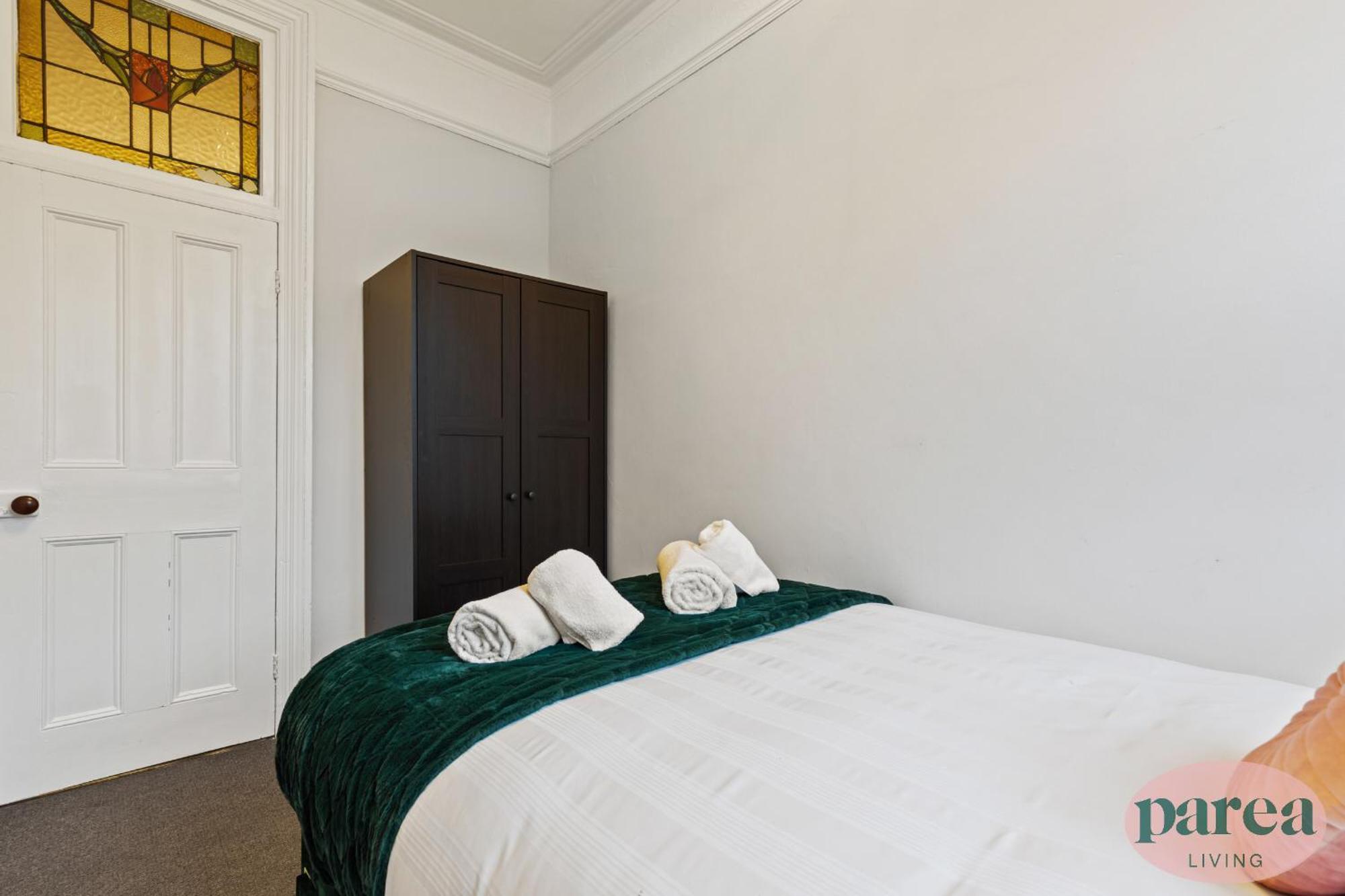 Apartament Parea Living - Leytonstone, 2-bedroom Serviced Apartment, Free Parking, Remote Working *