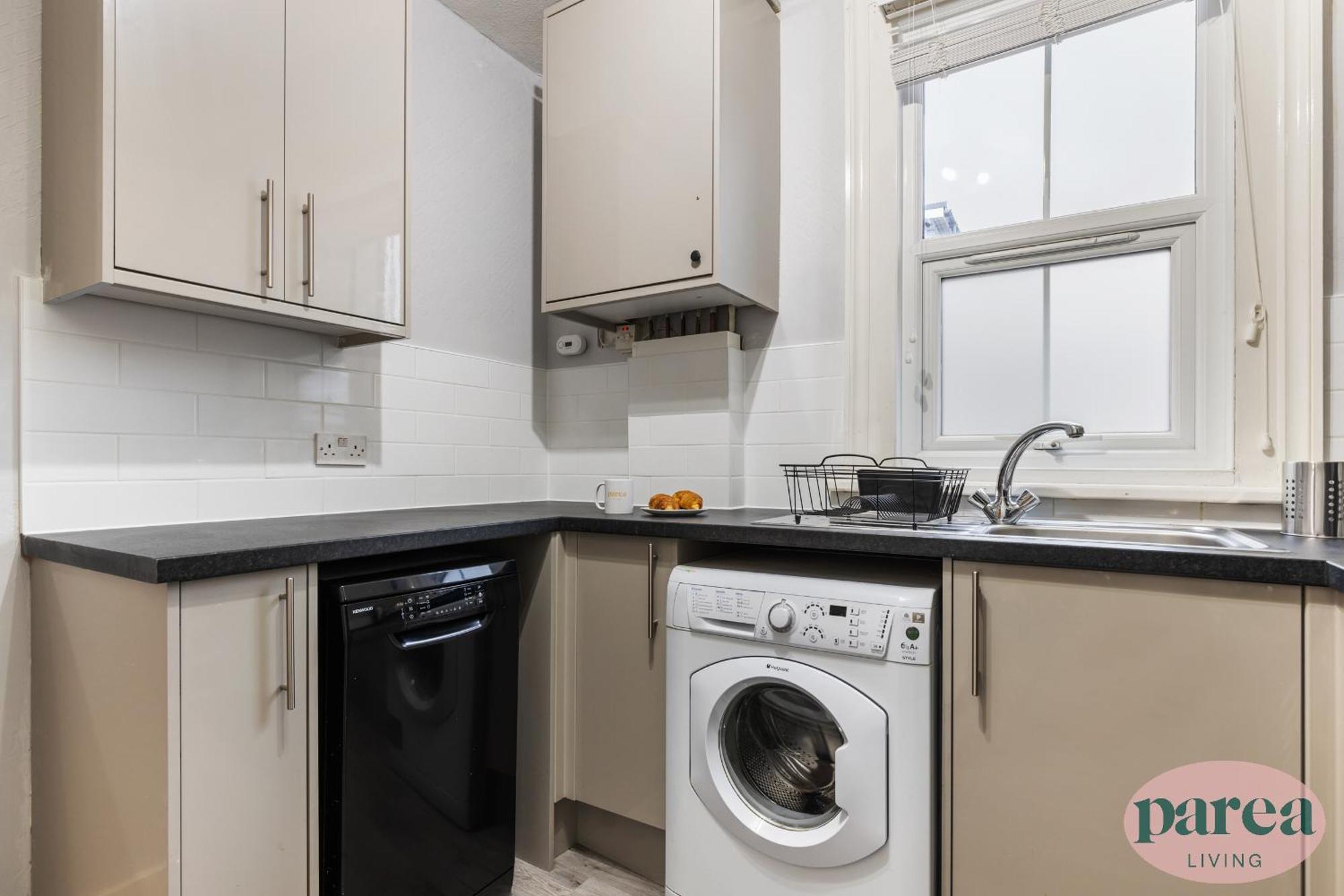 Parea Living - Leytonstone, 2-bedroom Serviced Apartment, Free Parking, Remote Working Apartament *
